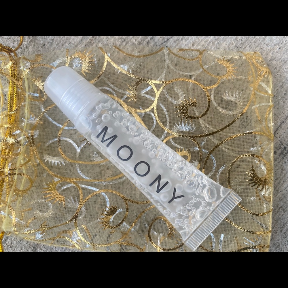 ‘Toasty Cinnamon Peppermint’ Plumping Lip Gloss